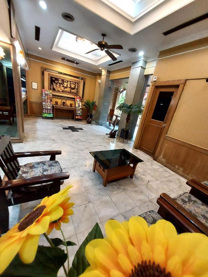 Traveller Inn Hotel Чіангмай Екстер'єр фото