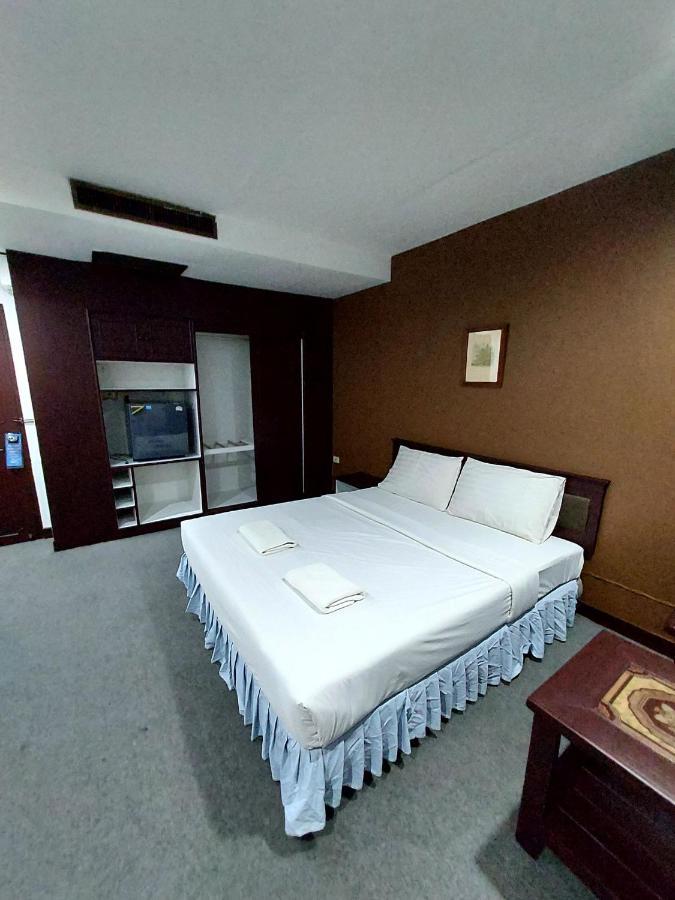 Traveller Inn Hotel Чіангмай Екстер'єр фото