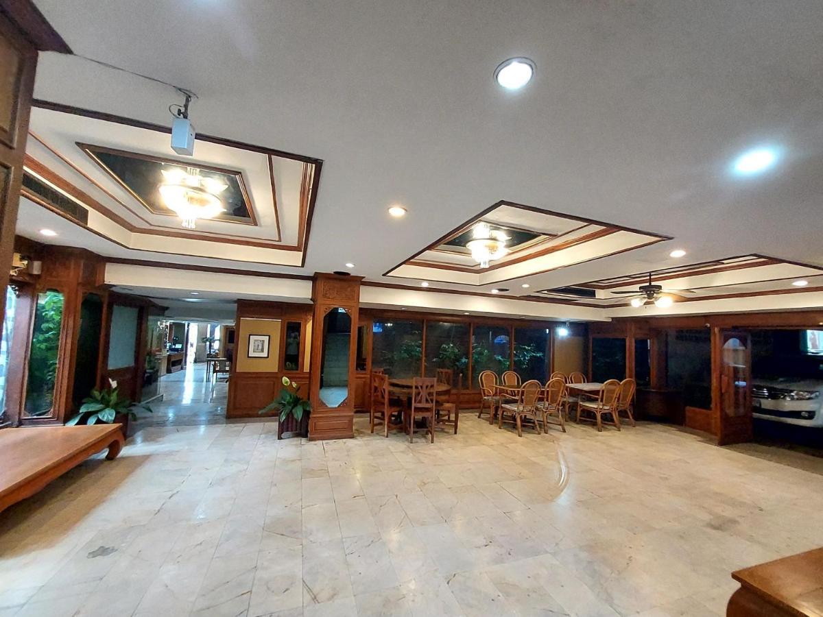 Traveller Inn Hotel Чіангмай Екстер'єр фото